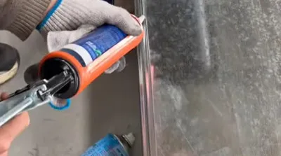 Ocynkowane wiadro na wodę dla zwierząt